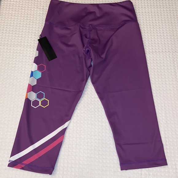 NEW! $78 SCOUT DESIGNS Geometric Hexagonal Capri Crop Leggings S Purple - Picture 2 of 14